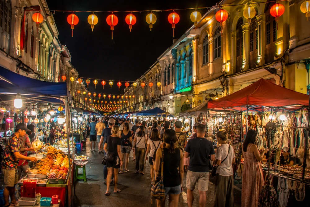 Travel Tips for Enjoying Phuket Nightlife